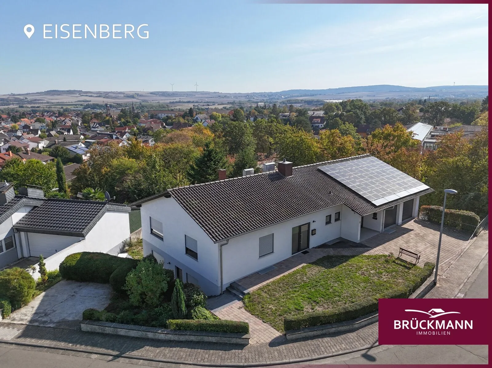 Mehr Lebensqualität: Hochwertig sanierte DHH mit Weitblick am Waldrand!, 67304 Eisenberg, Doppelhaushälfte