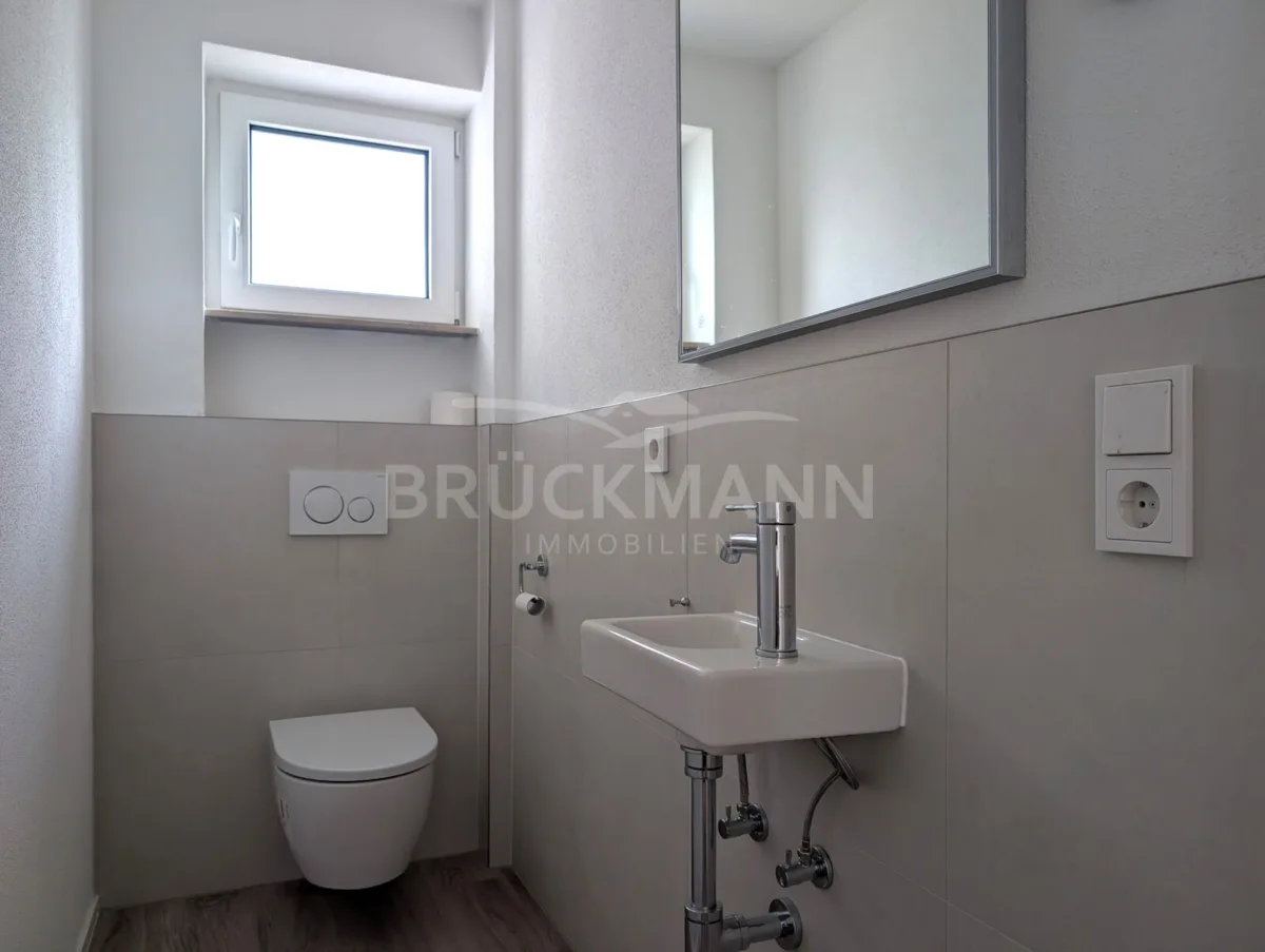 separates Tageslicht-Gäste-WC