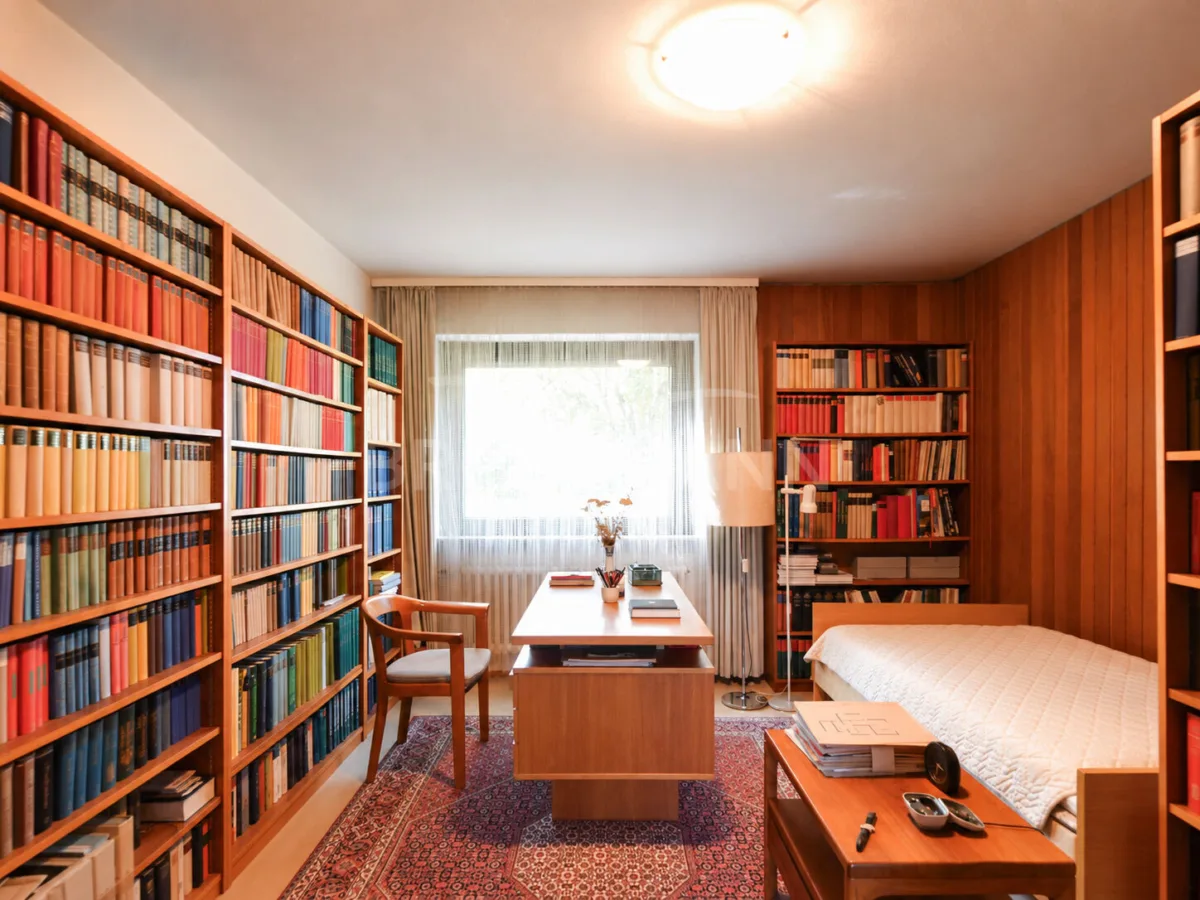 Arbeitszimmer im EG