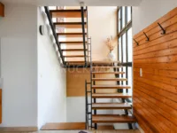 Diele mit Treppenhaus (EG)