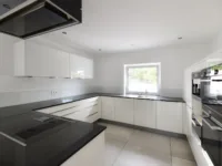 großzügige Designküche