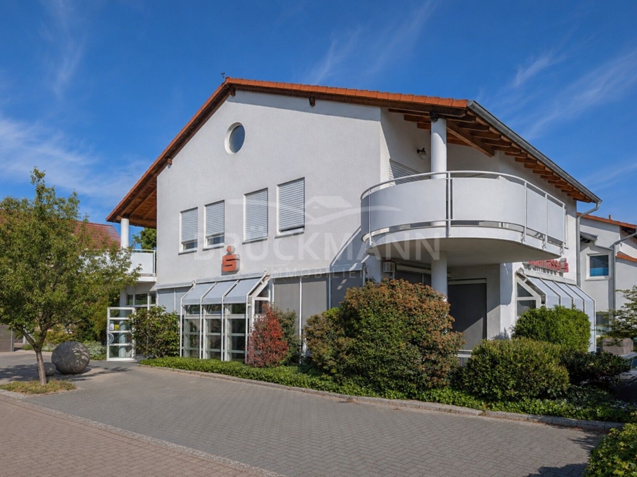 Straßenansicht