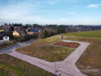 Luft-Perspektive - Schönes, erschlossenes Baugrundstück (386 m²) im Neubaugebiet „Am Ringelsberg“ Hertlingshausen!
