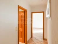 Flur zu Zimmer 3 & Bad