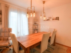 Essbereich im Wohnzimmer - Gemütliche & tlw. frisch renovierte Doppelhaushälte mit Garten & Garage
