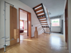 Diele (1. OG) - Lichtdurchflutete Maisonette-Wohnung mit Sonnenterrasse & viel Platz für Ihre Familie!