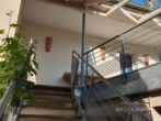 Aufgang zu Ihrer Wohnung - Lichtdurchflutete Maisonette-Wohnung mit Sonnenterrasse & viel Platz für Ihre Familie!