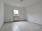 Zimmer 2 - Schöne EG-Wohnung mit 2 Balkonen in ruhiger, stadtnaher Lage!