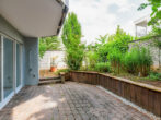 eigene Terrasse und Garten