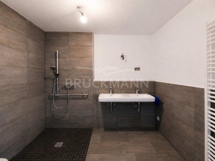 Bad mit Walk'in Dusche