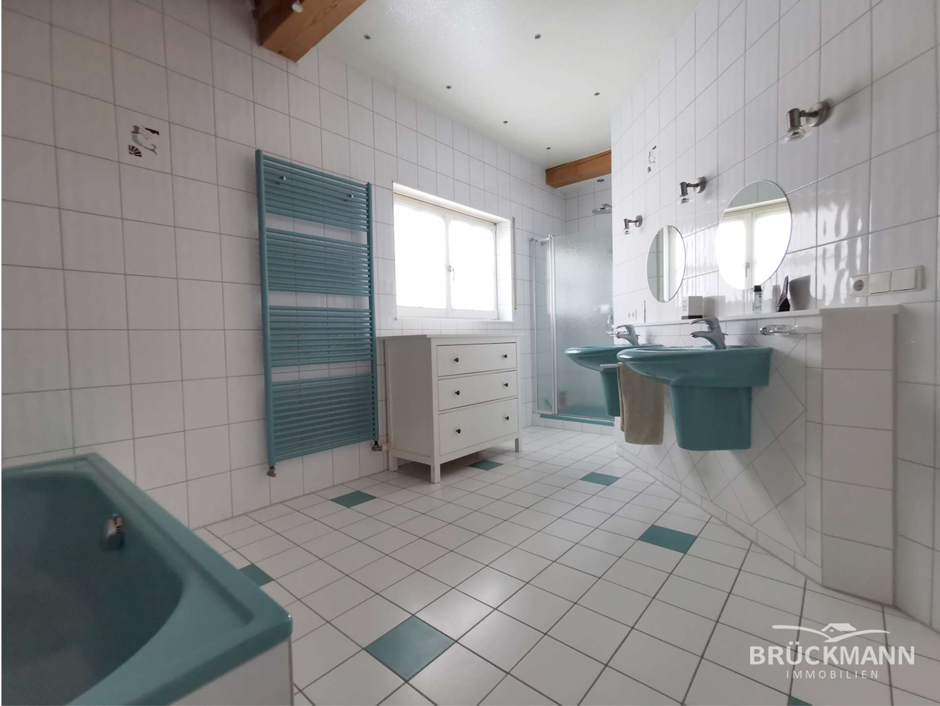 Badezimmer (OG)