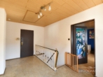 Diele OG (Haus 1) - Keine Lust auf Rasenmähen? Willkommen zuhause in Ortskernlage von Weisenheim/Sand!