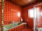 Bad OG (Haus 2) - Keine Lust auf Rasenmähen? Willkommen zuhause in Ortskernlage von Weisenheim/Sand!