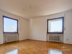 Schlafzimmer 1 (WHG 3, OG) - Mehrfamilienhaus mit traumhafter Aussicht (und Ausbaupotential) in bester Wohnlage von Grünstadt!