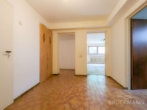 Flur (KG) - Modernisiertes, freistehendes EFH mit Garten und Garage