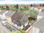 Luft-Perspektive Straße - Familienstart in Eisenberg: DHH mit 3 Schlafzimmern, Garten und Südblick ins Grüne!