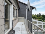 Süd-Balkon (OG) - Familienstart in Eisenberg: DHH mit 3 Schlafzimmern, Garten und Südblick ins Grüne!