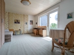 Zimmer 1 (OG) - Familienstart in Eisenberg: DHH mit 3 Schlafzimmern, Garten und Südblick ins Grüne!