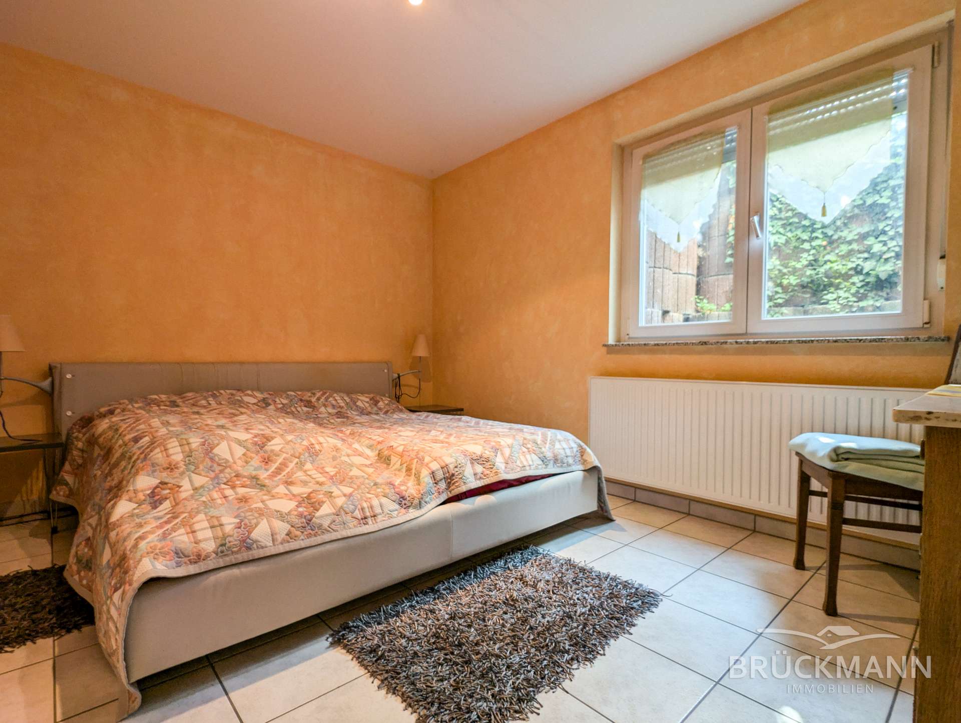Schlafzimmer KG