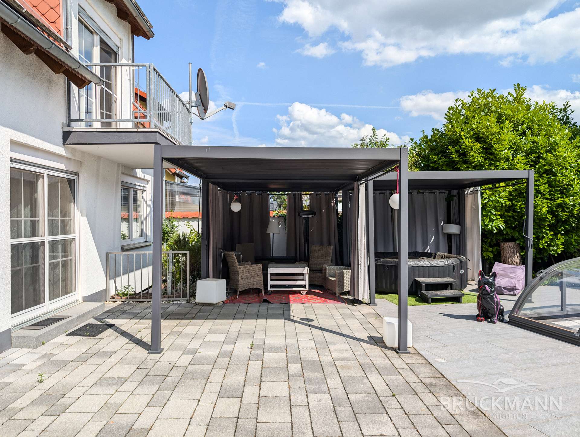 Pergolas mit Jacuzzi