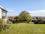 Fernblick vom Garten aus - Bestlage in Grünstadt: Zeitlose Villa auf einzigartigem (Traum)Grundstück mit Fernblick!