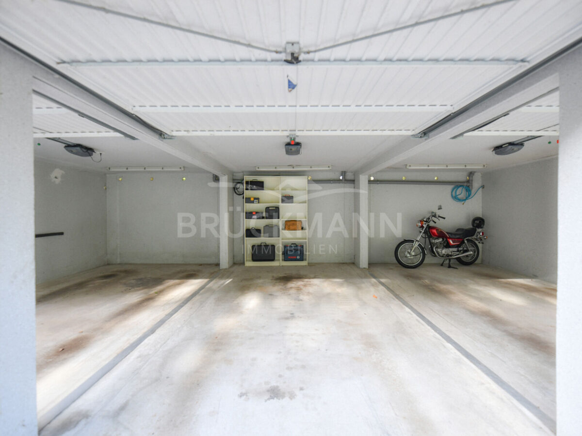 dreifach Garage