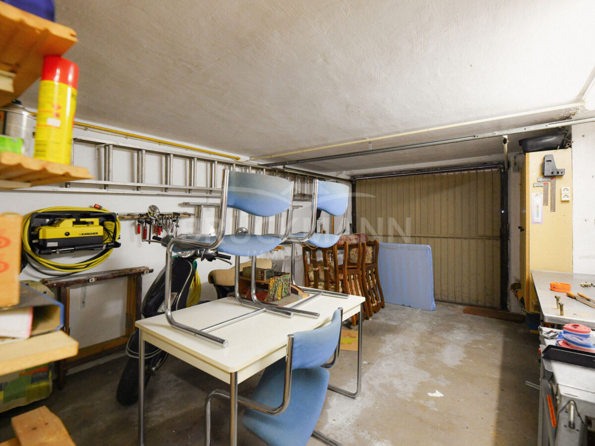 Garage mit direktem Hauszugang
