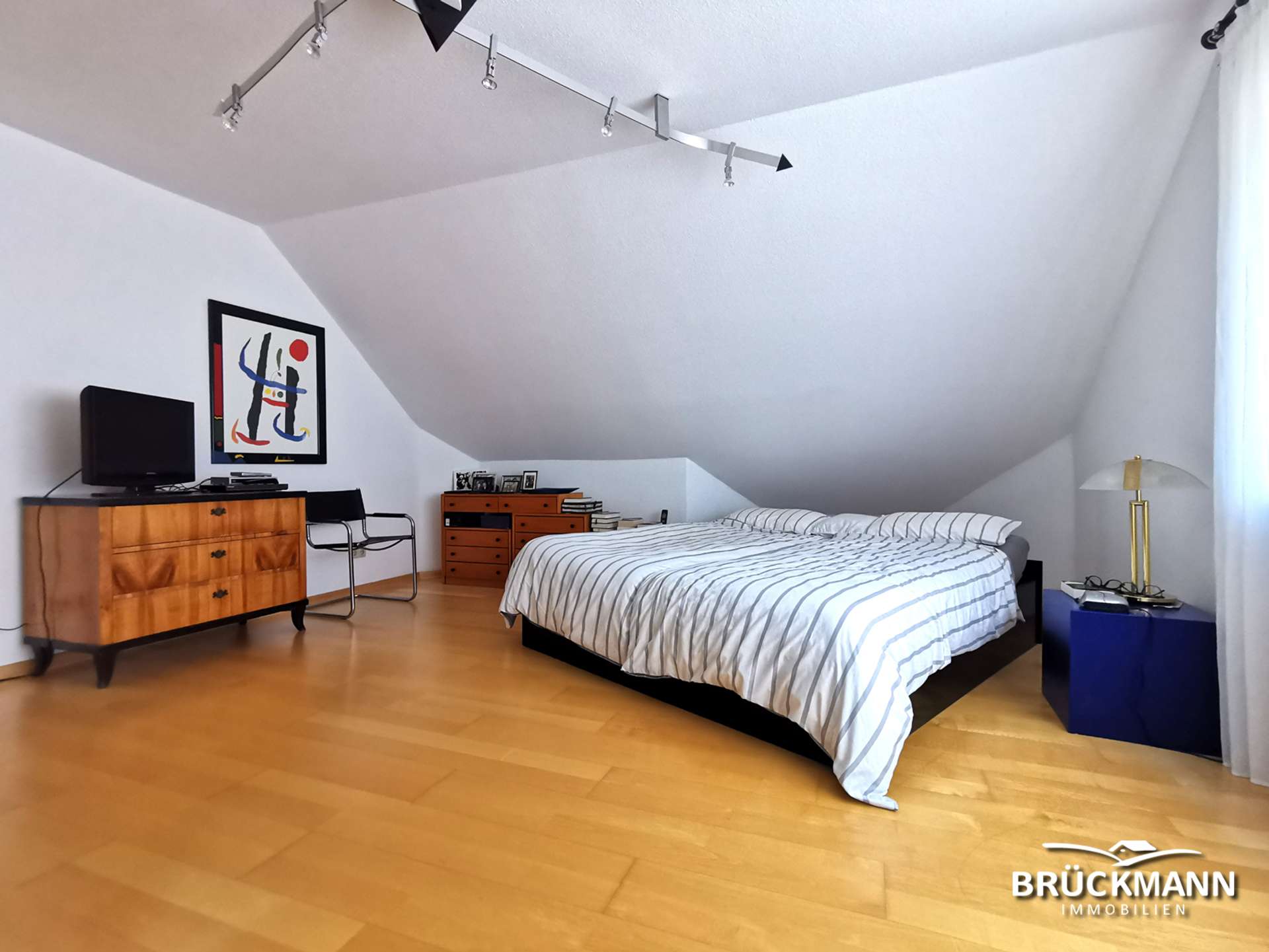 Master-Bedroom