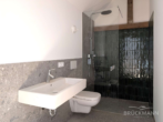 Badezimmer OG - Exklusiv & barrierefrei: Modern wohnen im Landgut ‚Lawallier‘! (WHG 1 | EG + 1.OG)