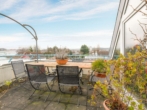 Dachterrasse mit Blick über di - Stadtleben mit Ausblick: Extravagante Maisonettewohnung mit Dachterrasse & zwei Stellplätzen