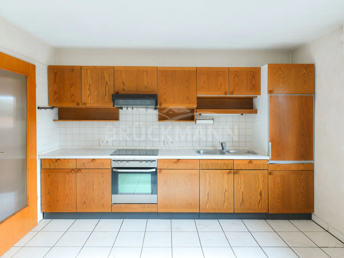 Zimmer 4 / Küche (OG)