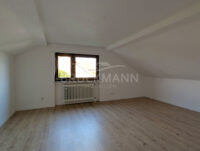 Schlafzimmer (DG)