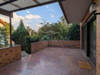 großzügige Terrasse