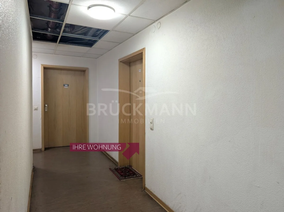 Ihr Wohnungseingang (5. OG)