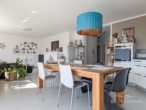 Wohn-Essbereich - Schick & energieeffizient: Moderne Etagenwohnung in zentraler Lage von Grünstadt!