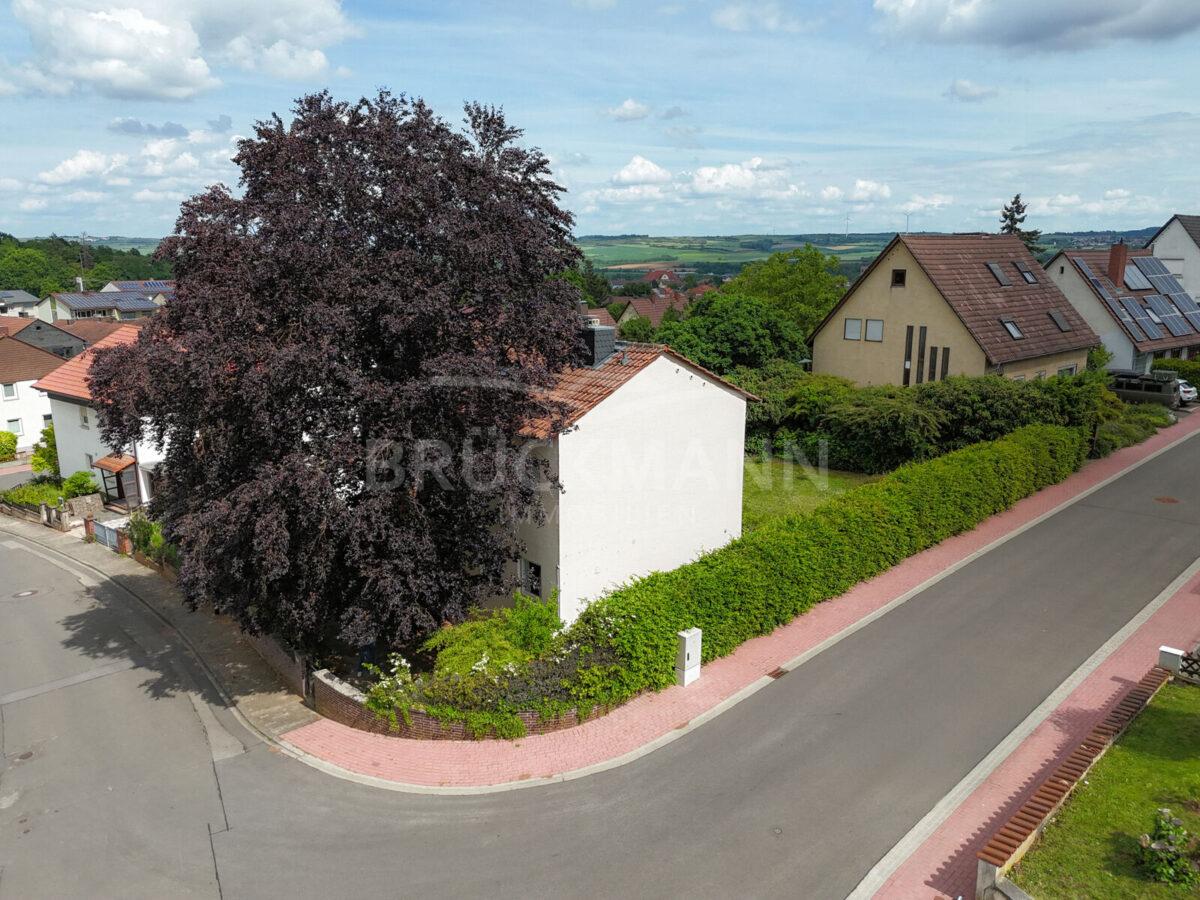 Blick auf Nord-West-Fassade