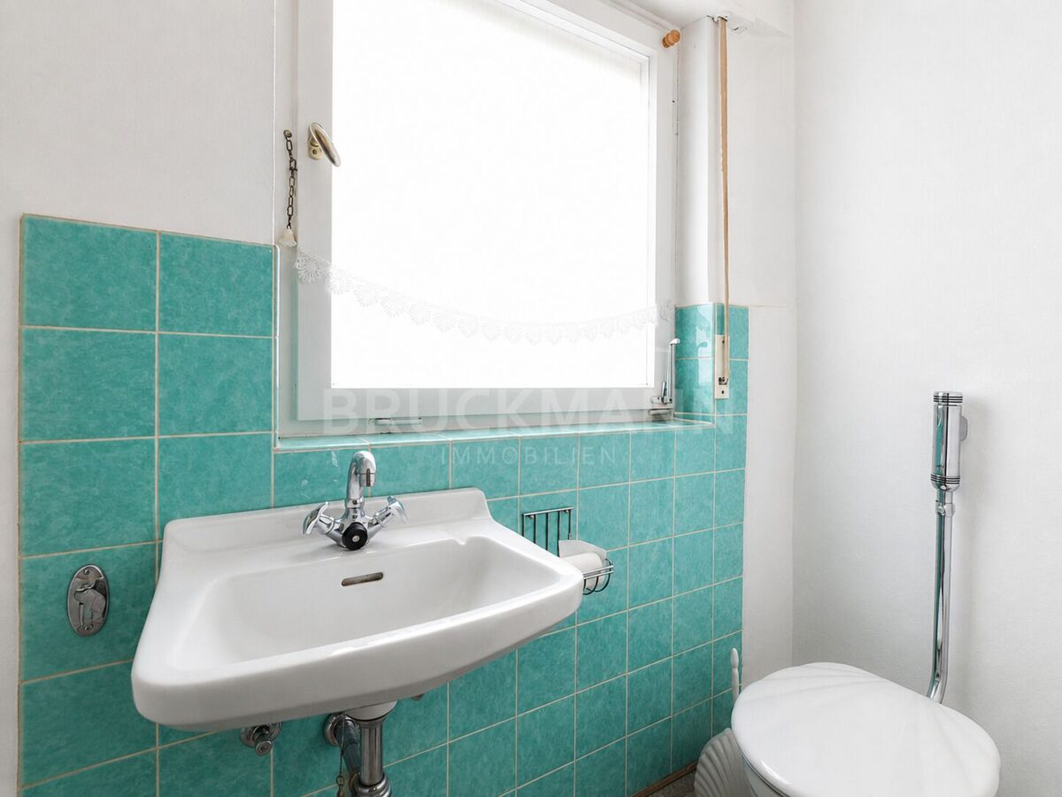 separates Gäste-WC