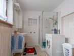 Badezimmer Whg. 2 (OG) - Sichere Rendite: Gepflegtes Mehrfamilienhaus mit 3 vermieteten Einheiten in Hettenleidelheim
