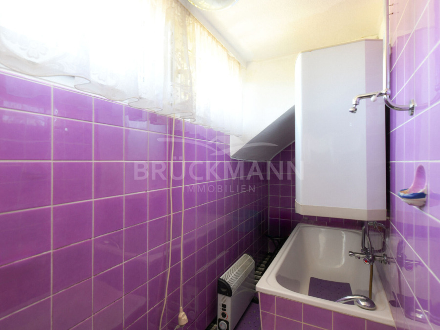 Badezimmer (OG)