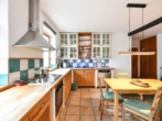 Landhausküche - Kein Garten, dafür Atmosphäre & Weindorf-Lifestyle: Hausalternative zur Eigentumswohnung!