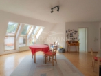 ...mit Zugang zur Terrasse - Stadtnahe Ruhe: Luftige 3-Zimmer-Maisonette mit Blick zum Haardtrand