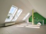 mit Tageslicht und Ausblick - Stadtnahe Ruhe: Luftige 3-Zimmer-Maisonette mit Blick zum Haardtrand