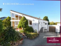 Einfahrt und Terrasse