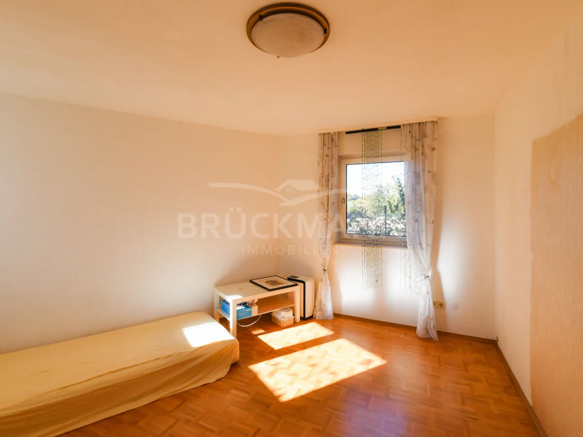 Zimmer 3 (UG)